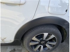 Recambio de aletin trasero izquierdo para citroen c3 1.2 feel referencia OEM IAM 9812088880  