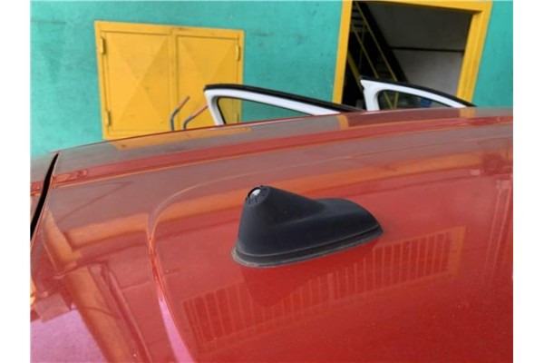 Recambio de antena electrica para citroen c3 1.2 feel referencia OEM IAM 658772  