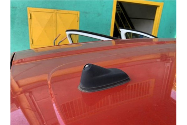 Recambio de antena electrica para citroen c3 1.2 feel referencia OEM IAM 658772  