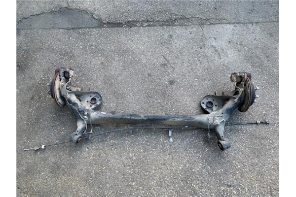 Recambio de puente trasero para toyota verso (aur2/zgr2) 2.0 d-4d referencia OEM IAM 421010F020  