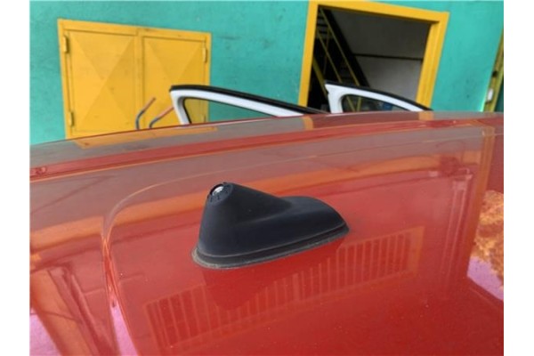 Recambio de antena electrica para citroen c3 1.2 feel referencia OEM IAM 658772  