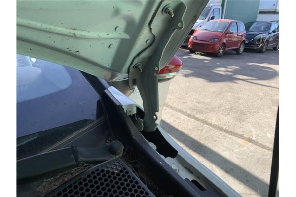 Recambio de bisagra capo izquierda para citroen c3 1.2 feel referencia OEM IAM 9812778580  