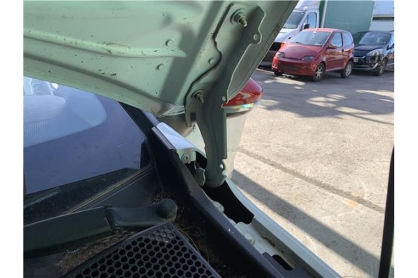 Recambio de bisagra capo izquierda para citroen c3 1.2 feel referencia OEM IAM 9812778580  