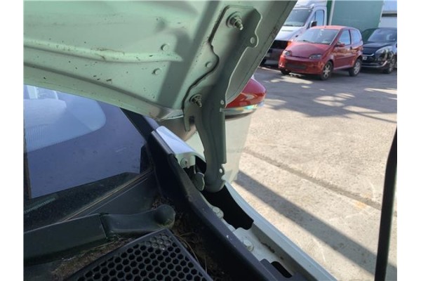 Recambio de bisagra capo izquierda para citroen c3 1.2 feel referencia OEM IAM 9812778580  