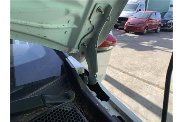 Recambio de bisagra capo izquierda para citroen c3 1.2 feel referencia OEM IAM 9812778580  