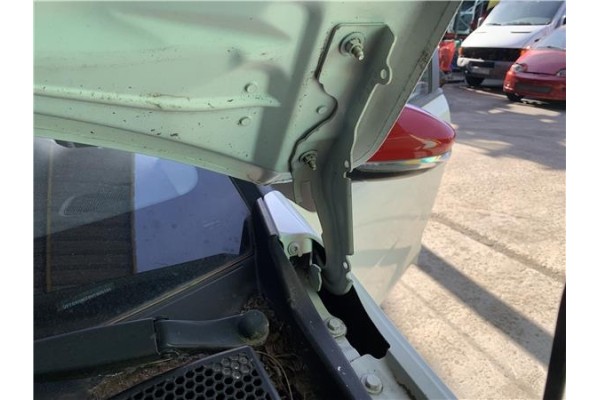 Recambio de bisagra capo izquierda para citroen c3 1.2 feel referencia OEM IAM 9812778580  