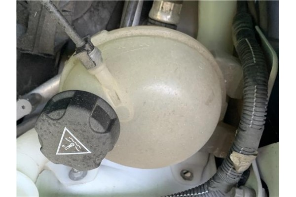 Recambio de botella expansion para citroen c3 1.2 feel referencia OEM IAM 9800777280  