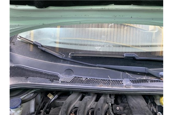 Recambio de brazo limpiaparabrisas delantero derecho para citroen c3 1.2 feel referencia OEM IAM 1608393380  
