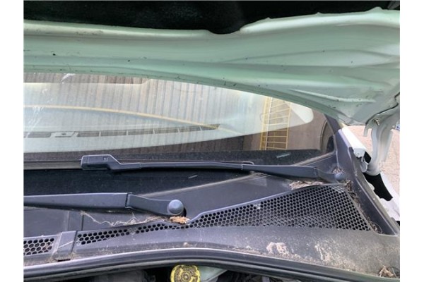 Recambio de brazo limpiaparabrisas delantero izquierdo para citroen c3 1.2 feel referencia OEM IAM 1608393180  