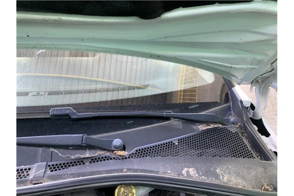 Recambio de brazo limpiaparabrisas delantero izquierdo para citroen c3 1.2 feel referencia OEM IAM 1608393180  