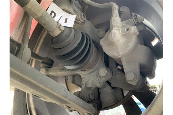 Recambio de mangueta delantero izquierda para opel corsa d 1.3 cdti referencia OEM IAM 95524780  