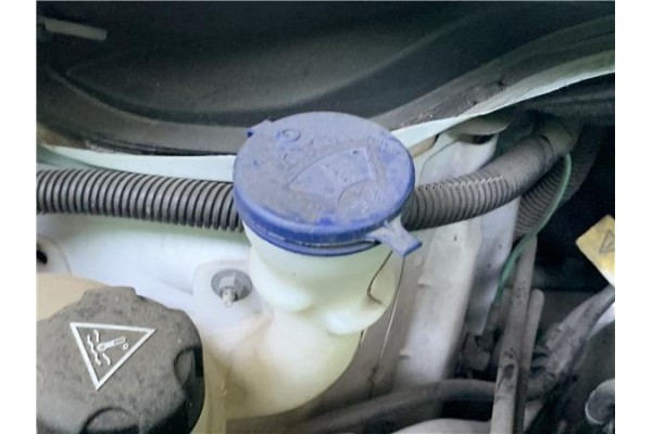 Recambio de deposito limpiaparabrisas para citroen c3 1.2 feel referencia OEM IAM 6431N6  