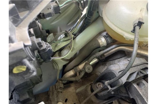 Recambio de deposito limpiaparabrisas para citroen c3 1.2 feel referencia OEM IAM 6431N6  