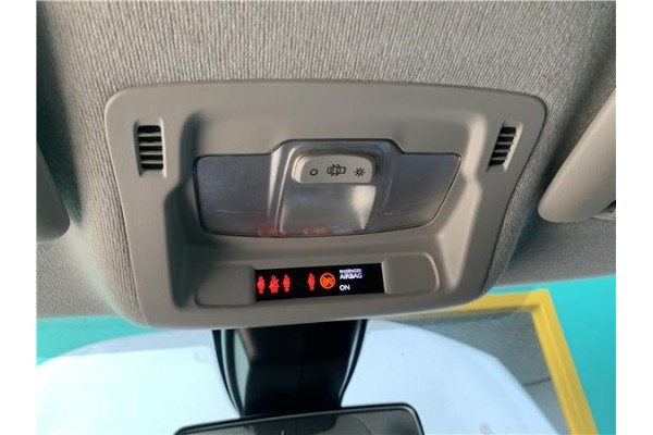 Recambio de luz delantero central techo para citroen c3 1.2 feel referencia OEM IAM 96754056BJ  