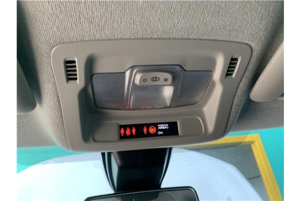 Recambio de luz delantero central techo para citroen c3 1.2 feel referencia OEM IAM 96754056BJ  