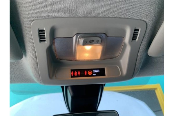 Recambio de luz delantero central techo para citroen c3 1.2 feel referencia OEM IAM 96754056BJ  