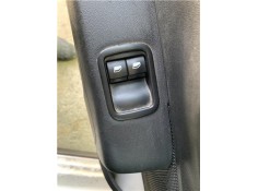 Recambio de mando elevalunas delantero izquierdo para citroen c3 1.2 feel referencia OEM IAM 98016298ZD  