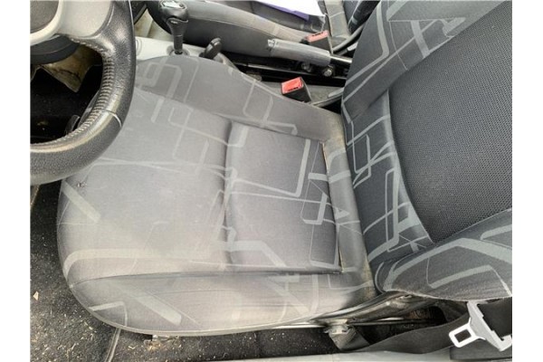 Recambio de asiento delantero izquierdo para smart fortwo coupe 1.0 fortwo coupe (52kw) referencia OEM IAM A4519140014  