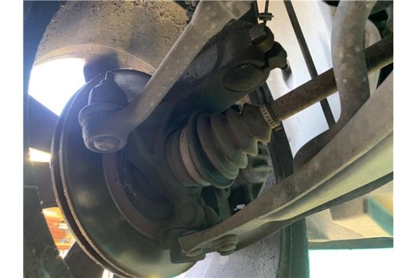 Recambio de mangueta delantero izquierda para citroen c3 1.2 feel referencia OEM IAM 1607557480  