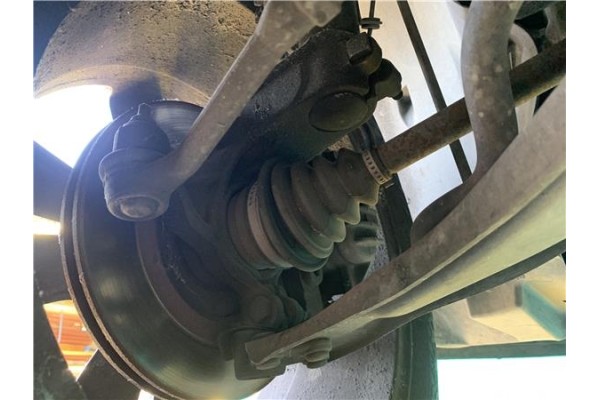 Recambio de mangueta delantero izquierda para citroen c3 1.2 feel referencia OEM IAM 1607557480  