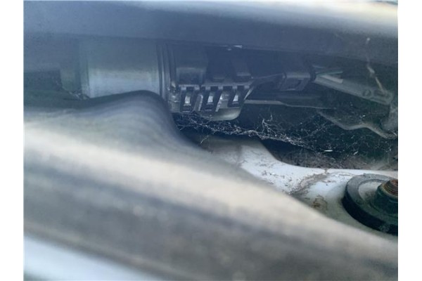 Recambio de motor limpiaparabrisas delantero para citroen c3 1.2 feel referencia OEM IAM 9815497780  