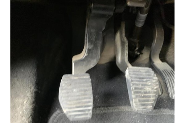 Recambio de pedal embrague para citroen c3 1.2 feel referencia OEM IAM 2127EJ  