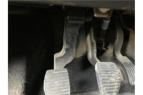 Recambio de pedal embrague para citroen c3 1.2 feel referencia OEM IAM 2127EJ  