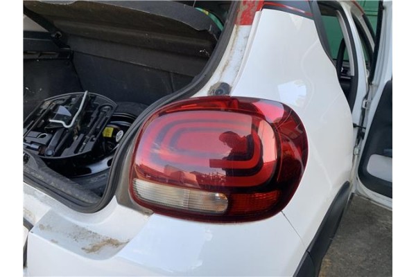 Recambio de piloto trasero derecho para citroen c3 1.2 feel referencia OEM IAM 9812257480  