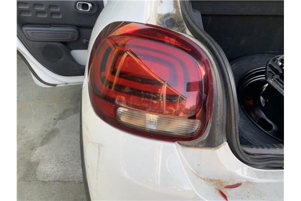 Recambio de piloto trasero izquierdo para citroen c3 1.2 feel referencia OEM IAM 9812257580  