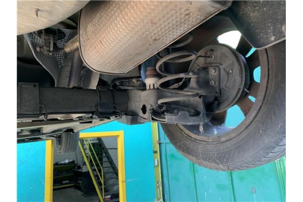 Recambio de puente trasero para citroen c3 1.2 feel referencia OEM IAM 1607197380  