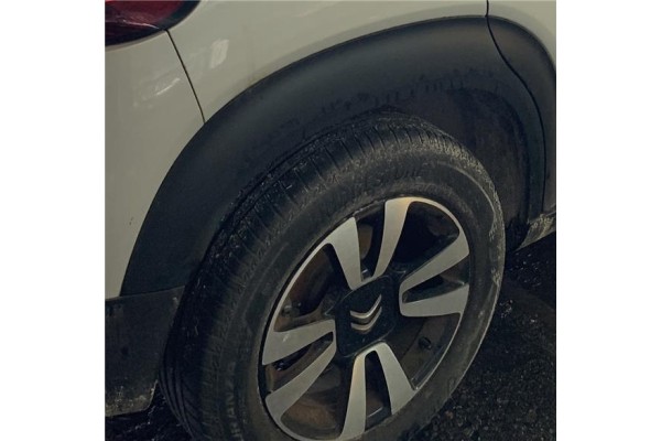 Recambio de aletin trasero derecho para citroen c3 aircross 1.2 c-series referencia OEM IAM YQ000654XT  