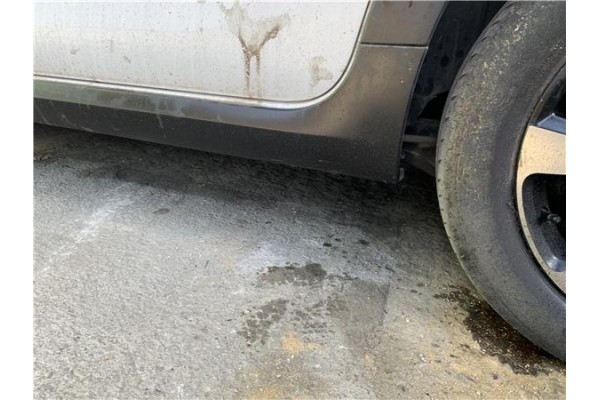 Recambio de spoiler talonera lat. izquierda para citroen c3 1.2 feel referencia OEM IAM 9813817480  