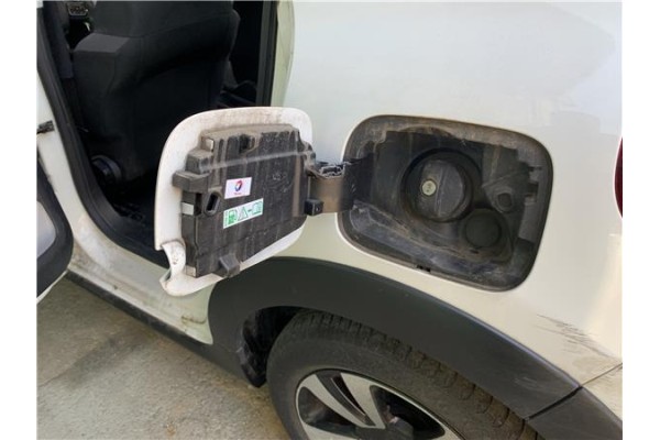 Recambio de tapa exterior combustible para citroen c3 1.2 feel referencia OEM IAM 9812083180 9812083080 