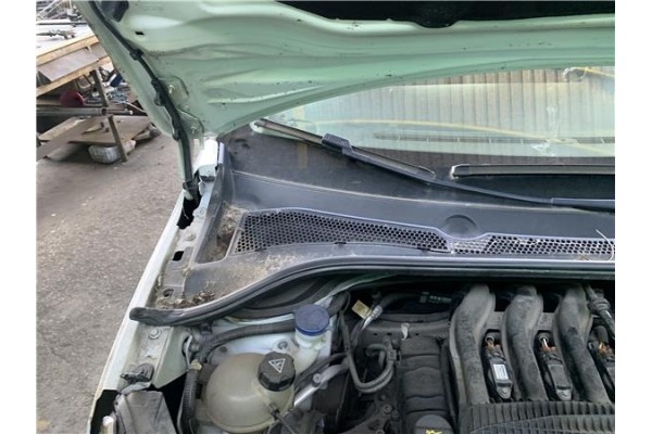 Recambio de torpedo para citroen c3 1.2 feel referencia OEM IAM 98119343XT 98119344XT 