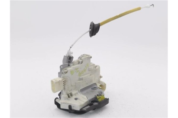 Recambio de cierre electromagnetico delantero izquierdo para audi a3 sportback (8pa) 2.0 tdi ambiente referencia OEM IAM 4F18370