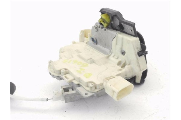 Recambio de cierre electromagnetico delantero izquierdo para audi a3 sportback (8pa) 2.0 tdi ambiente referencia OEM IAM 4F18370