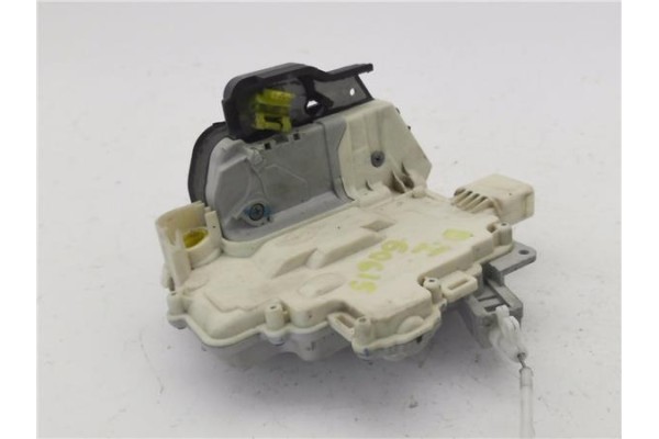 Recambio de cierre electromagnetico delantero izquierdo para audi a3 sportback (8pa) 2.0 tdi ambiente referencia OEM IAM 4F18370