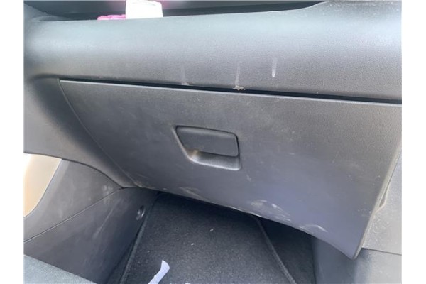 Recambio de guantera salpicadero para citroen c3 aircross 1.2 c-series referencia OEM IAM YQ002530CY  