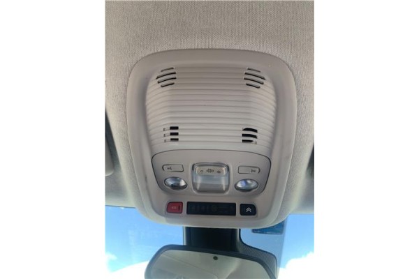 Recambio de luz delantero central techo para citroen c3 aircross 1.2 c-series referencia OEM IAM 96781445BJ  