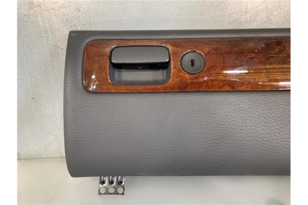 Recambio de tapa guantera para volvo c70 coupe 2.3 t referencia OEM IAM 9416532 9416528 