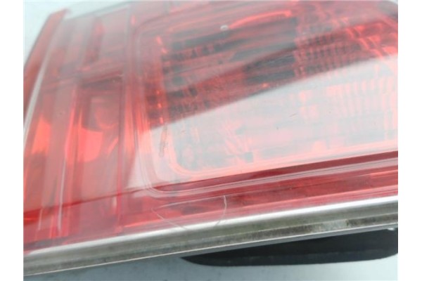 Recambio de piloto porton trasero izquierdo para toyota avensis cross sport (t27) 2.2 premium referencia OEM IAM 8159105110  