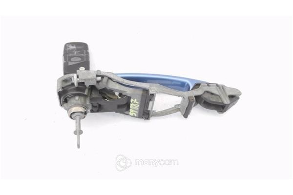 Recambio de maneta exterior delantero izquierda para volkswagen polo iv (9n1) 1.4 tdi referencia OEM IAM 3B0837207G 6Q0837885A 