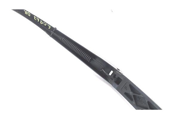 Recambio de brazo limpiaparabrisas delantero derecho para hyundai i30 (gd) 1.4 base referencia OEM IAM 98320A5000  