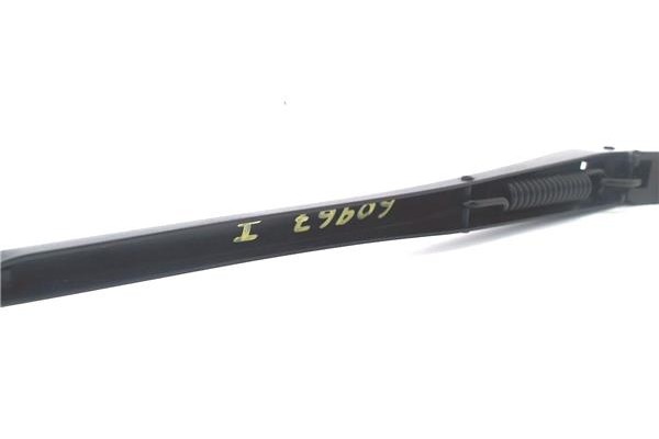 Recambio de brazo limpiaparabrisas delantero izquierdo para hyundai i30 (gd) 1.4 base referencia OEM IAM 98310A6000  
