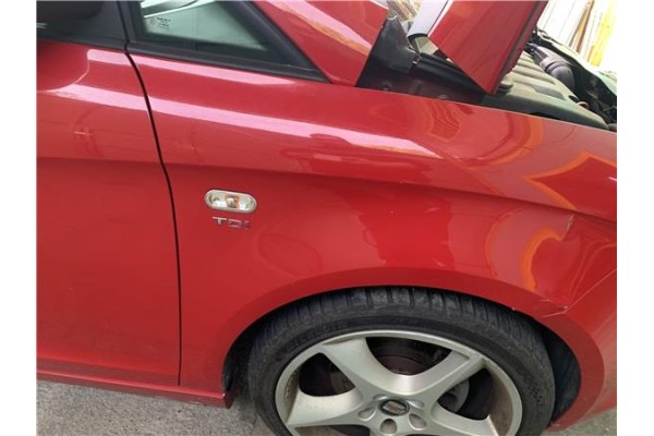 Recambio de aleta delantero derecha para seat altea (5p1) 2.0 tdi 16v referencia OEM IAM 5P0821022A  