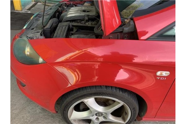 Recambio de aleta delantero izquierda para seat altea (5p1) 2.0 tdi 16v referencia OEM IAM 5P0821021 5P0821021A 