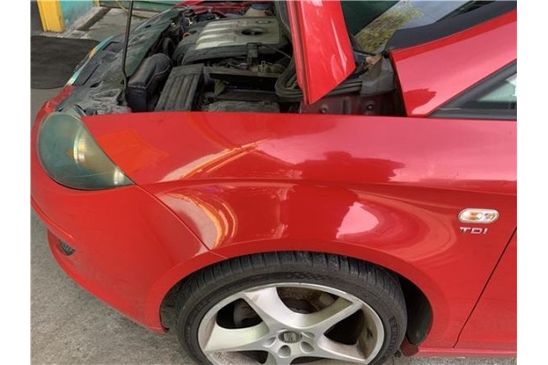 Recambio de aleta delantero izquierda para seat altea (5p1) 2.0 tdi 16v referencia OEM IAM 5P0821021 5P0821021A 