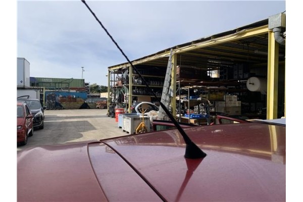 Recambio de antena electrica para seat altea (5p1) 2.0 tdi 16v referencia OEM IAM 5P0035501 5P0035849 