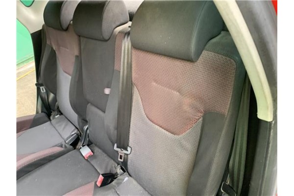 Recambio de asientos trasero izquierdo para seat altea (5p1) 2.0 tdi 16v referencia OEM IAM 5P0885375AA  