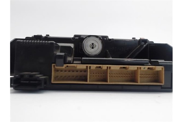 Recambio de mandos climatizador para audi a4 avant (b5) referencia OEM IAM (8D0820043M) (5HB007908-05) 